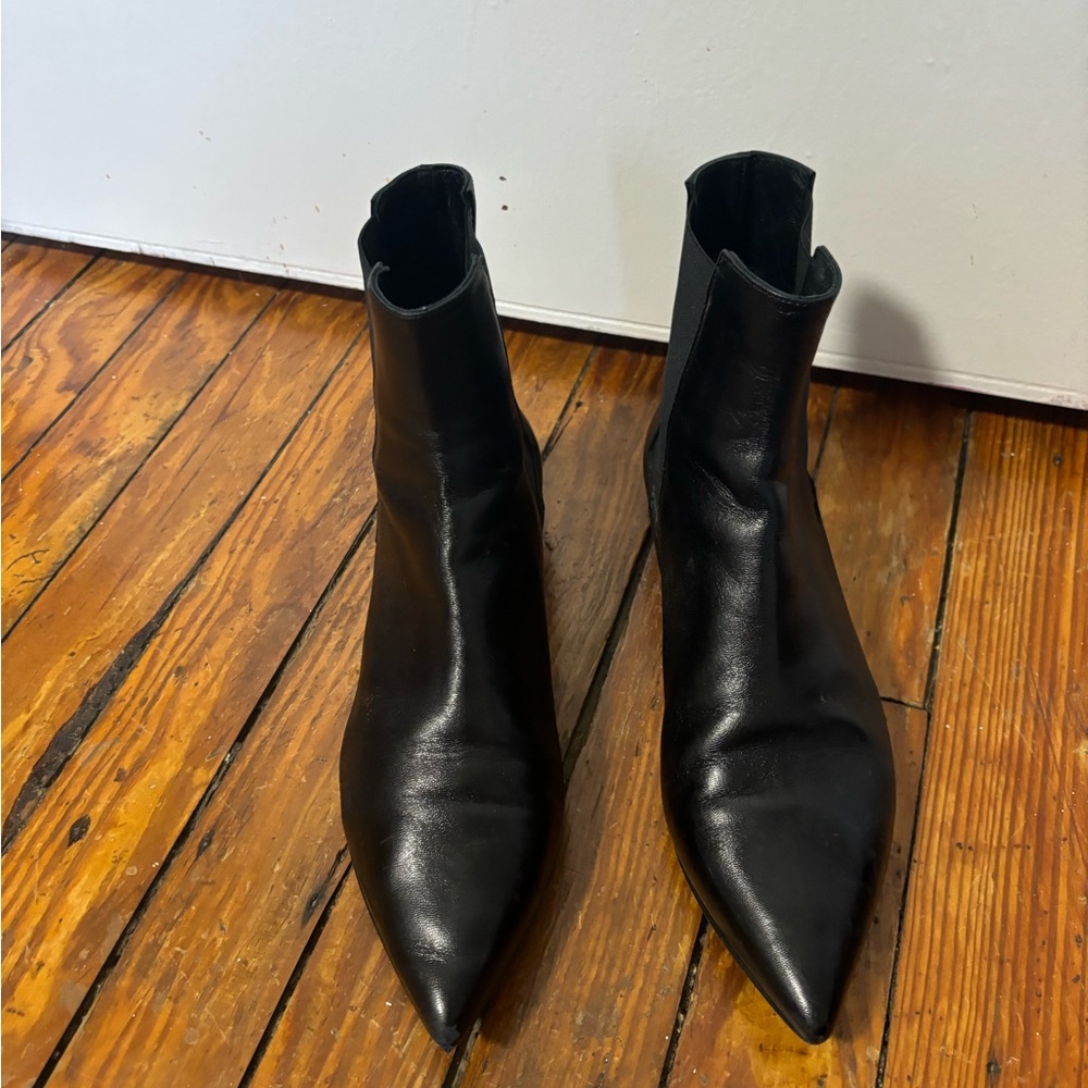 Vero Cuoio Boots, worn twice, purchased in Rome Italy
